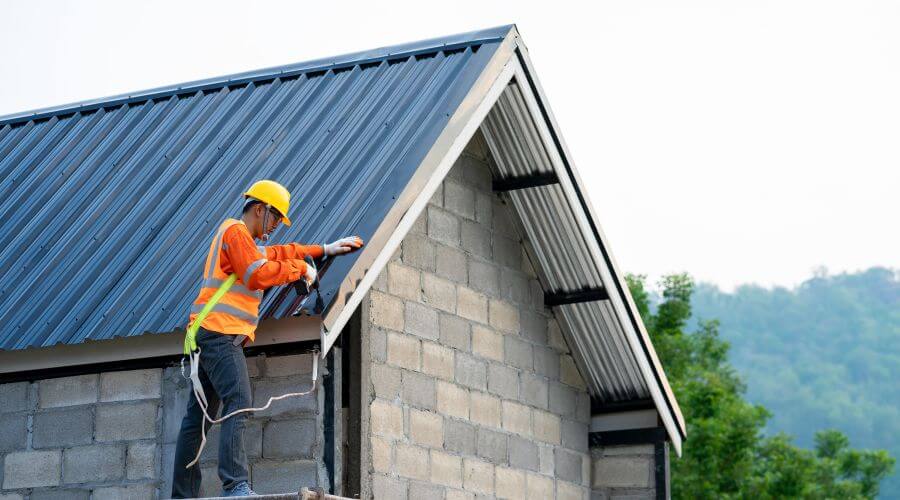 Professional residential roofers in Hardy, VA